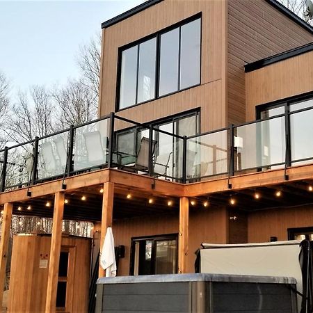 Вілла Chalet Serenity - Mont Tremblant Ski - Spa Sauna Wifi Tv Privet Chic Modern House La Conception Екстер'єр фото