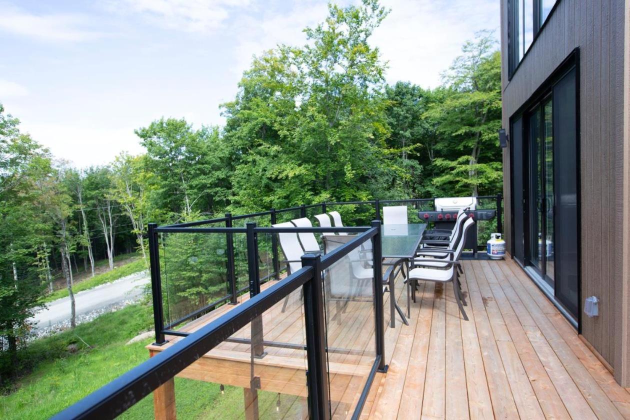 Вілла Chalet Serenity - Mont Tremblant Ski - Spa Sauna Wifi Tv Privet Chic Modern House La Conception Екстер'єр фото