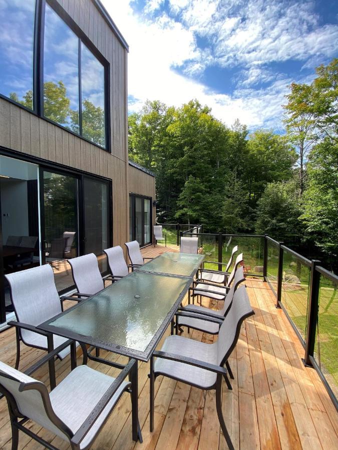 Вілла Chalet Serenity - Mont Tremblant Ski - Spa Sauna Wifi Tv Privet Chic Modern House La Conception Екстер'єр фото