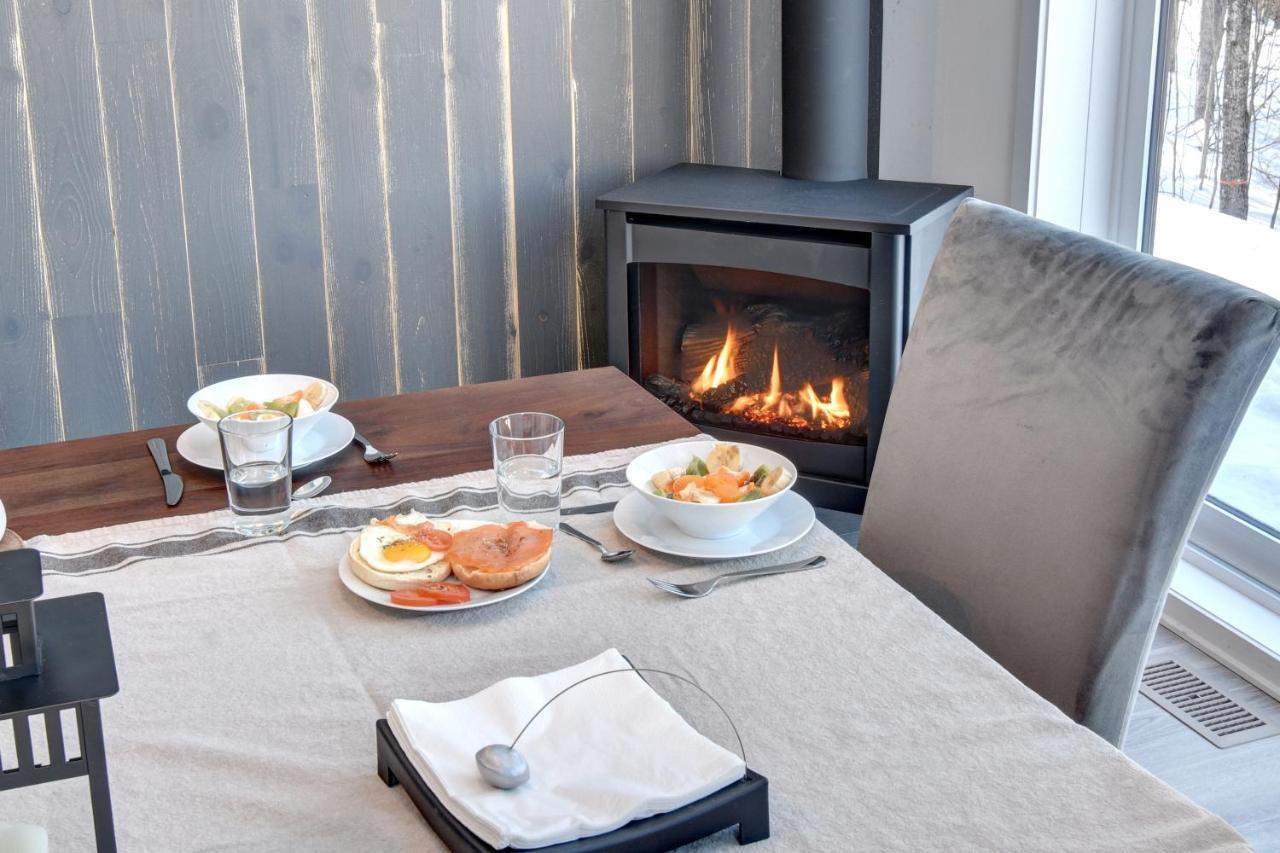 Вілла Chalet Serenity - Mont Tremblant Ski - Spa Sauna Wifi Tv Privet Chic Modern House La Conception Екстер'єр фото