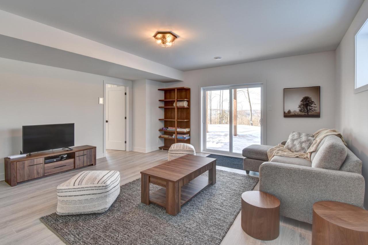 Вілла Chalet Serenity - Mont Tremblant Ski - Spa Sauna Wifi Tv Privet Chic Modern House La Conception Екстер'єр фото