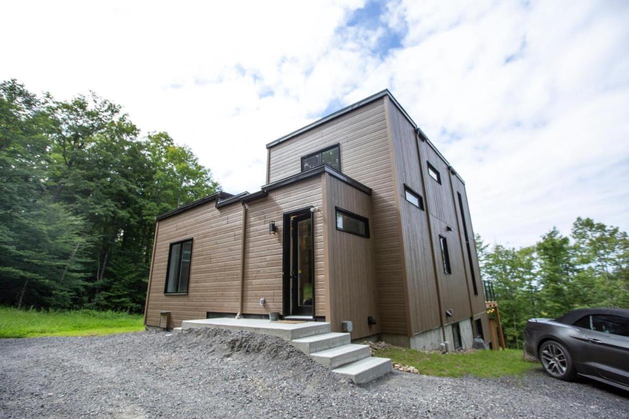 Вілла Chalet Serenity - Mont Tremblant Ski - Spa Sauna Wifi Tv Privet Chic Modern House La Conception Екстер'єр фото