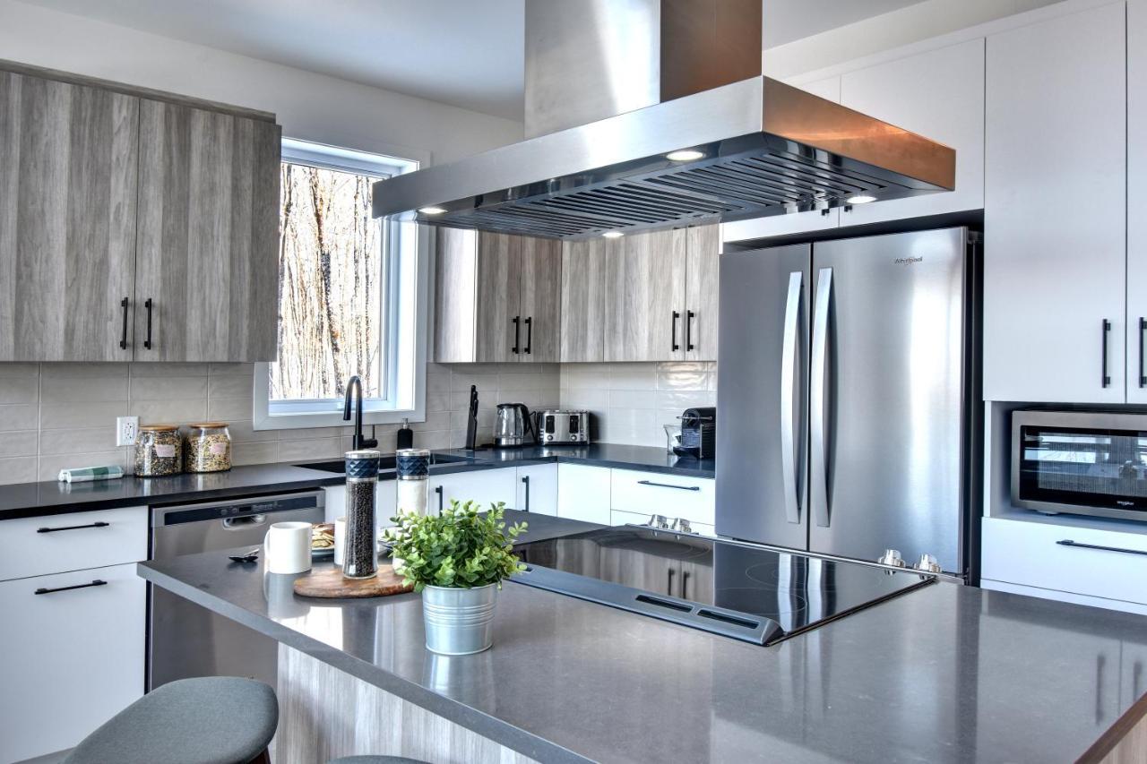 Вілла Chalet Serenity - Mont Tremblant Ski - Spa Sauna Wifi Tv Privet Chic Modern House La Conception Екстер'єр фото