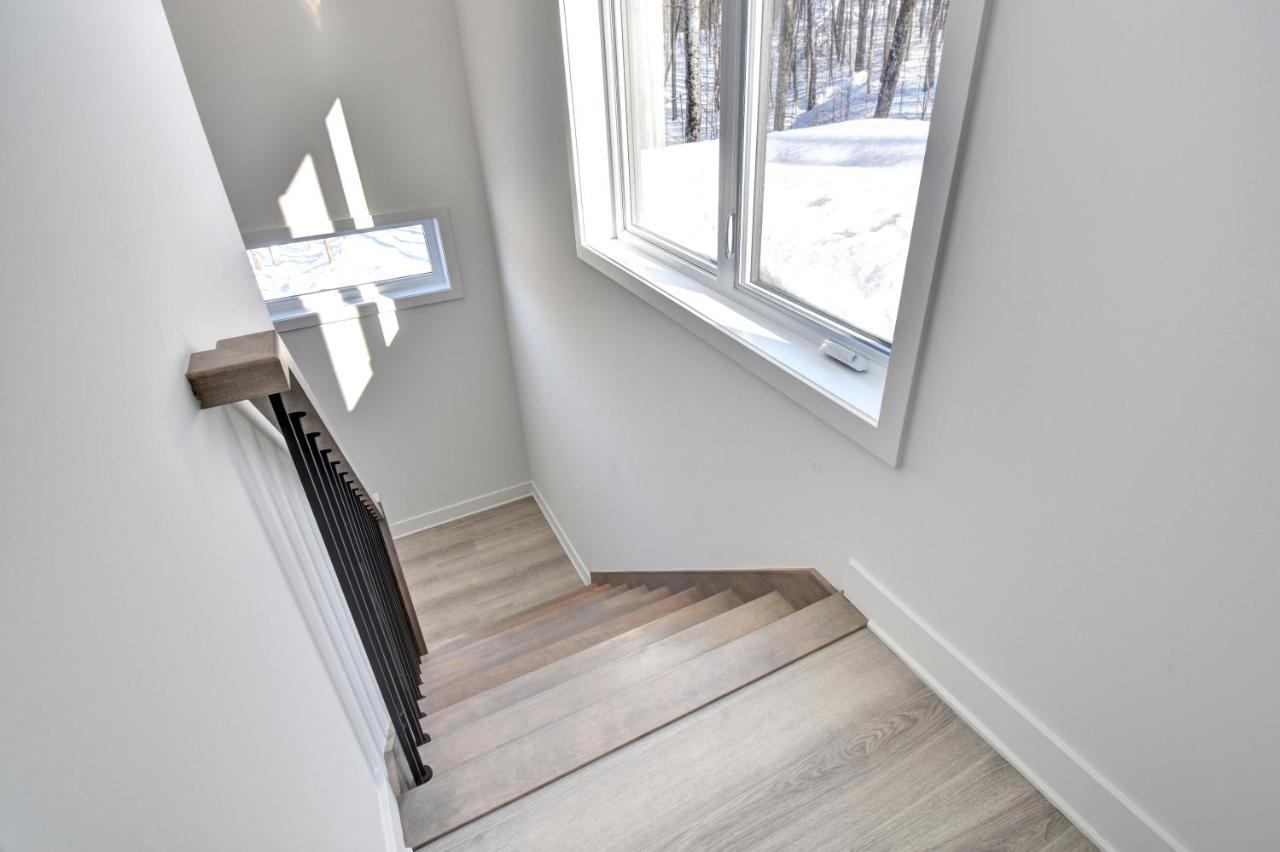 Вілла Chalet Serenity - Mont Tremblant Ski - Spa Sauna Wifi Tv Privet Chic Modern House La Conception Екстер'єр фото