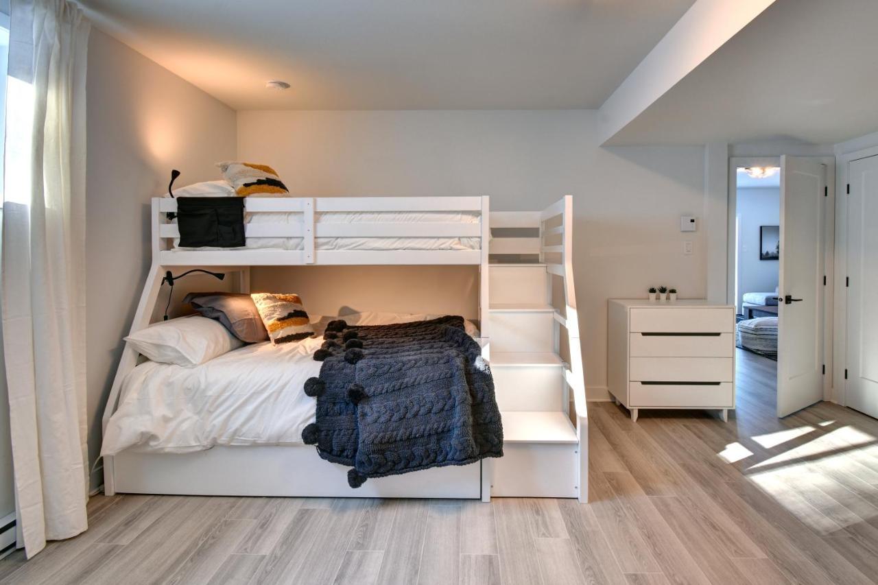 Вілла Chalet Serenity - Mont Tremblant Ski - Spa Sauna Wifi Tv Privet Chic Modern House La Conception Екстер'єр фото